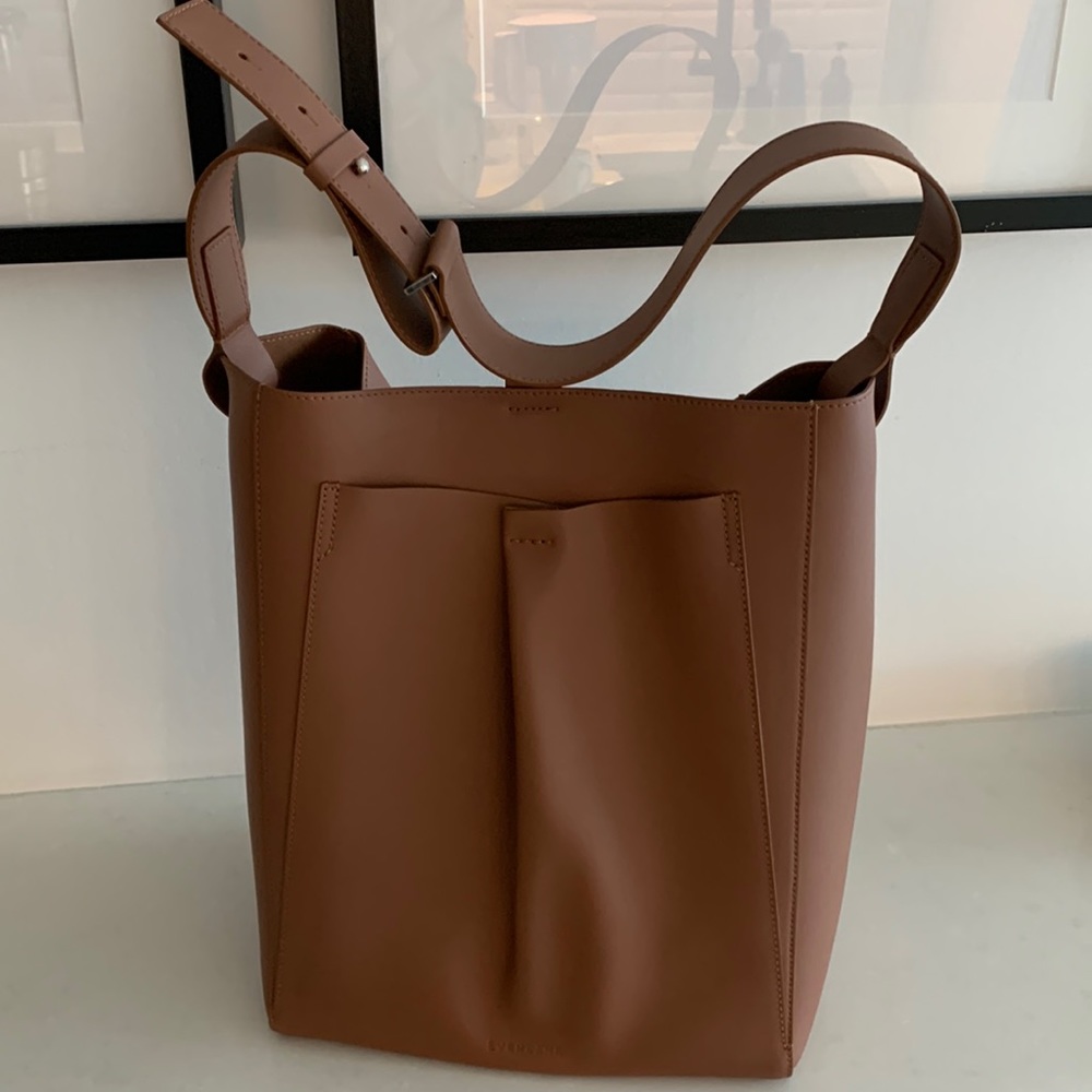 Everlane Italian Studio Bag in Cognac